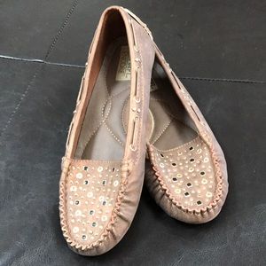 Cute flats by Shoe Department!! Perfect condition!